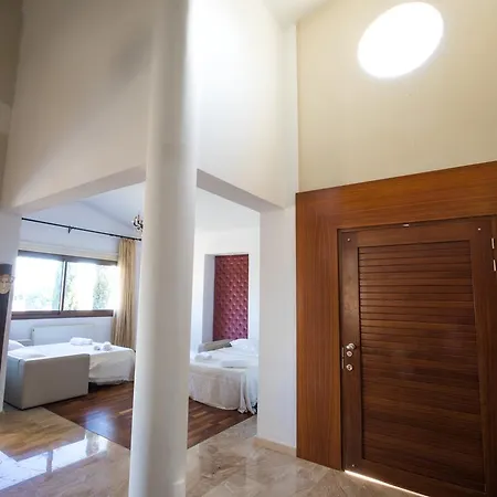 Sunshine Luxury House * Айя-Напа