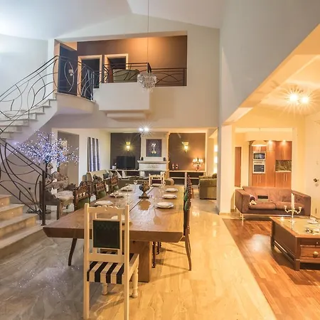 Sunshine Luxury House Вілла Айя-Напа