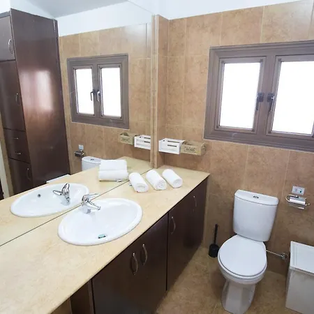 Sunshine Luxury House Айя-Напа