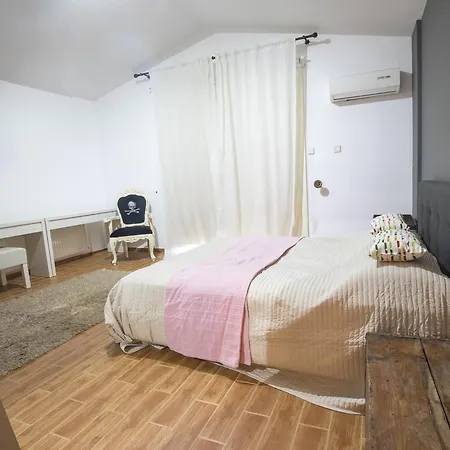 Sunshine Luxury House